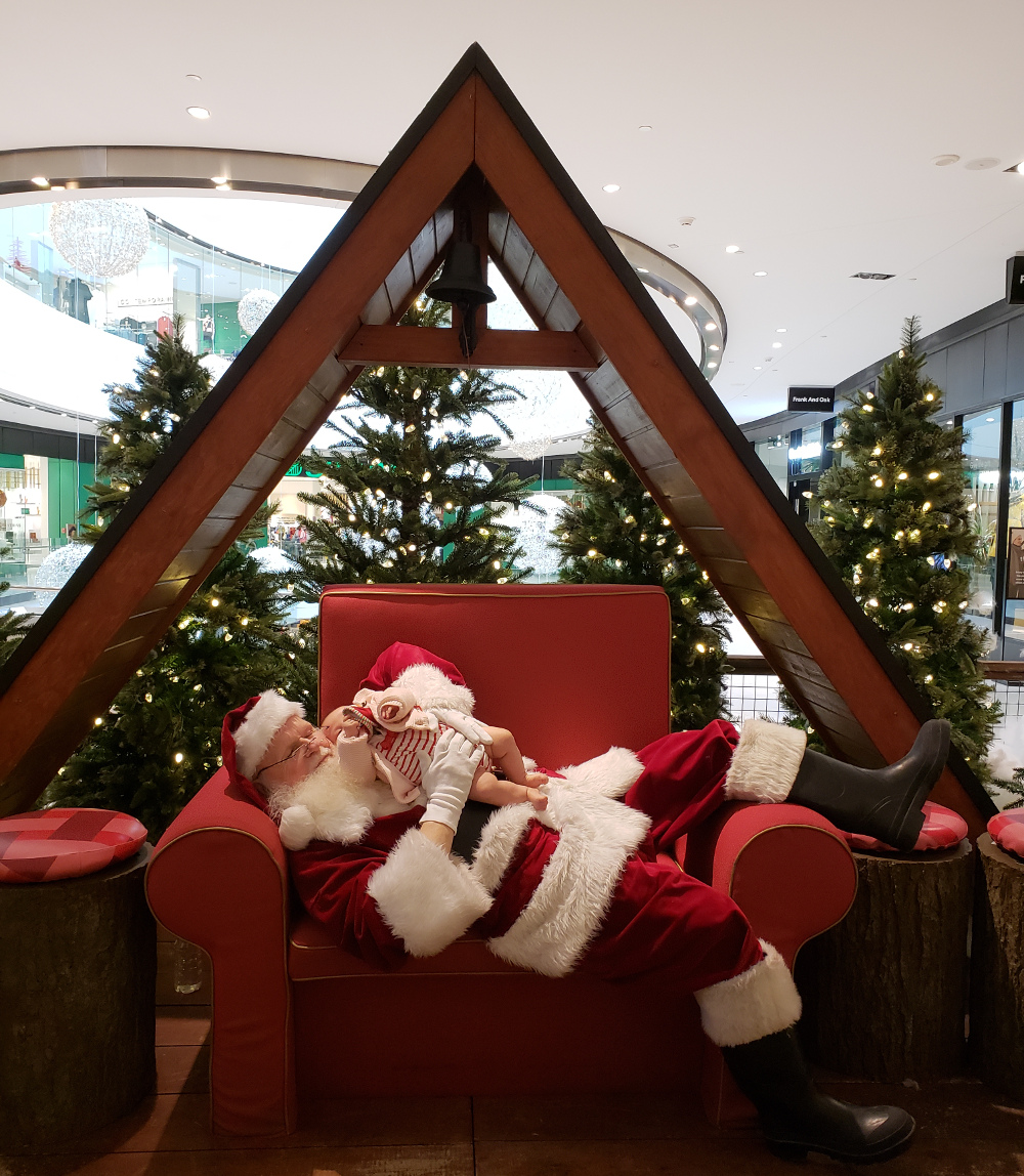 Santa and Baobao at rest